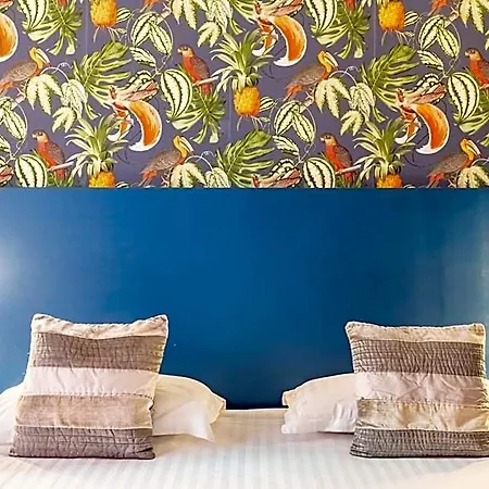 Le G Hotel 3*